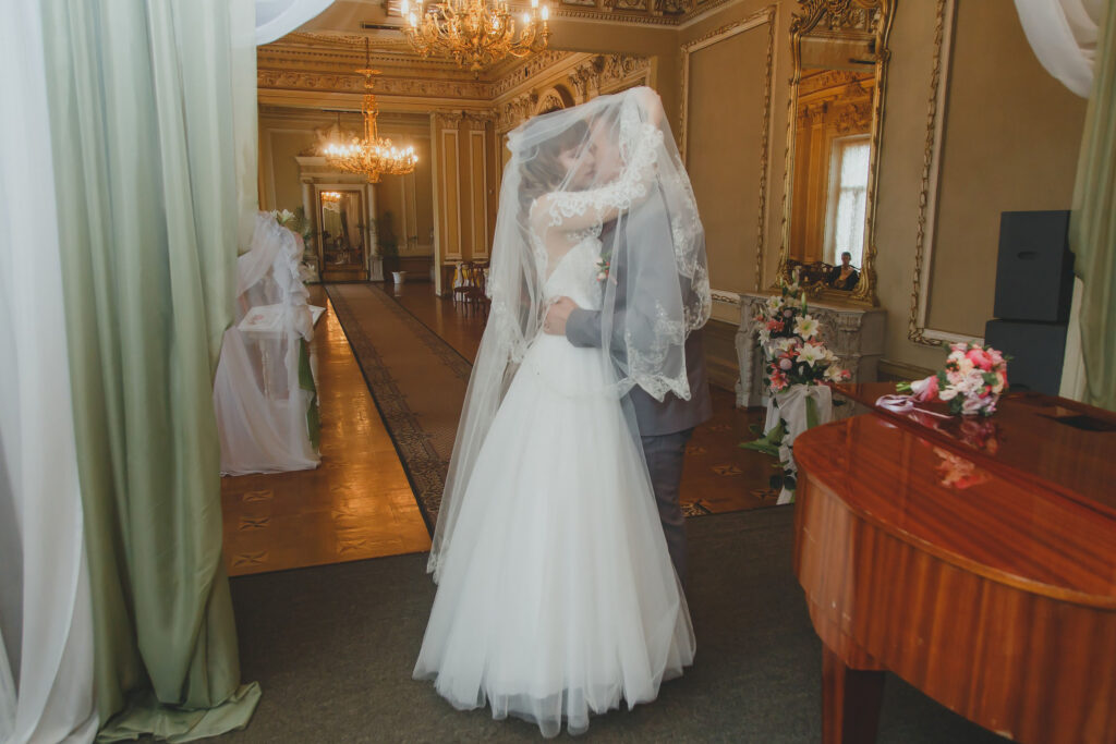 Свадебная съёмка в Павловском дворце Шуя